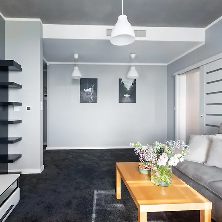 Kolejowa 45a P&o Corporate Apartamento