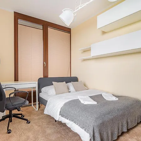 Kolejowa 45a P&o Corporate Apartmán Varšava