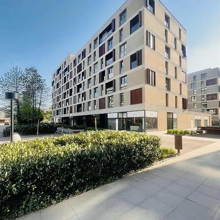 Kolejowa 45a P&o Corporate